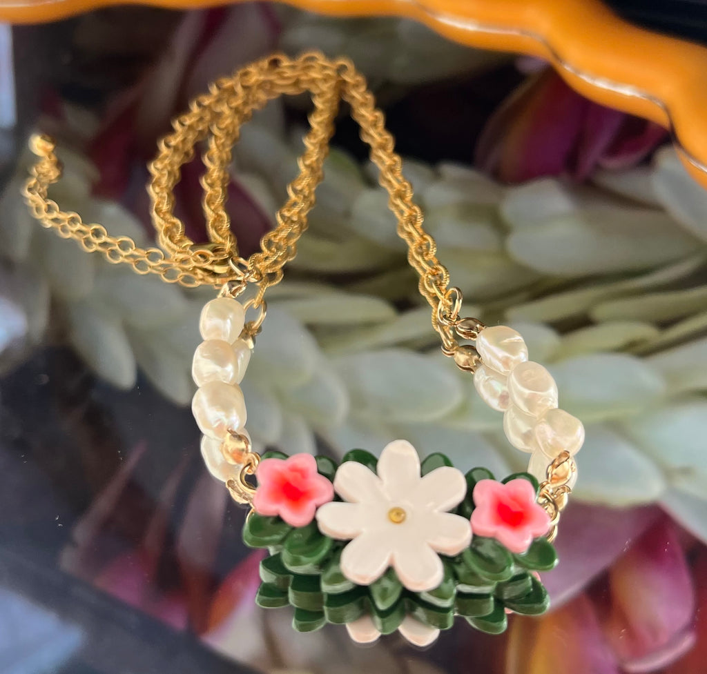 Ensemble collier Manava + boucles d’oreilles Tipanier